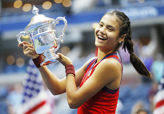 image Raducanu handed US Open trophy to LTA as a ‘little gift’