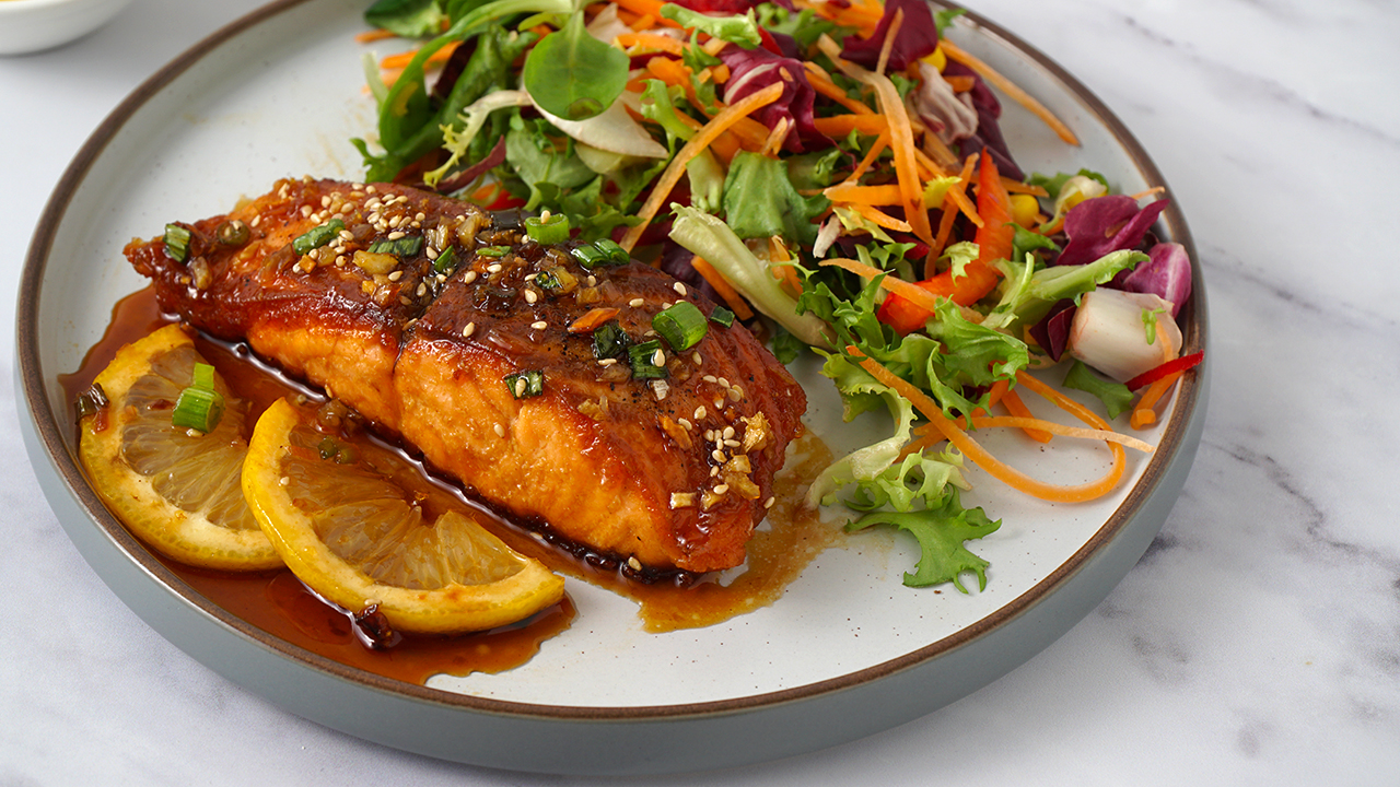 image Asian step-by-step home cooking recipes: Honey garlic butter salmon