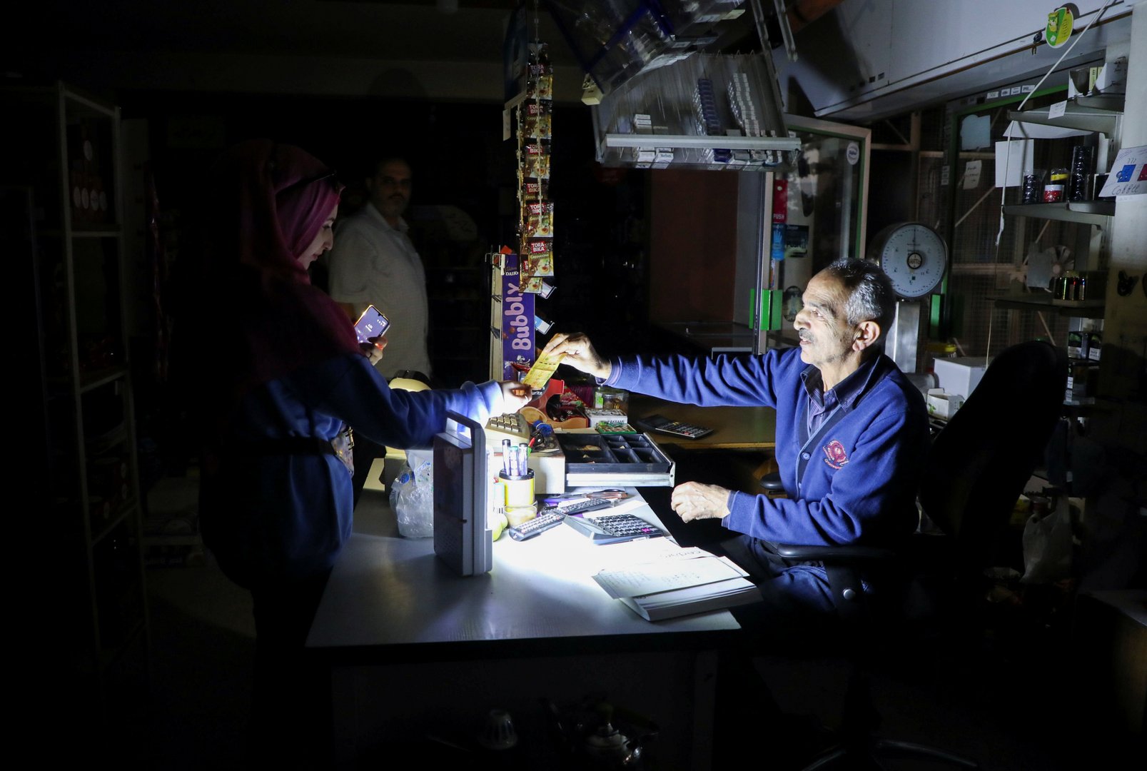 image Lebanon restores power supply after complete halt