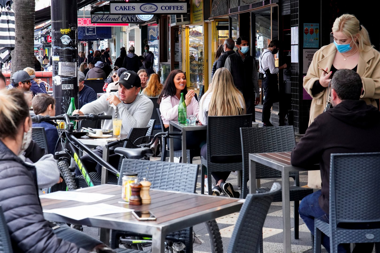 image Melbourne enjoys weekend of eased Covid curbs after long lockdown