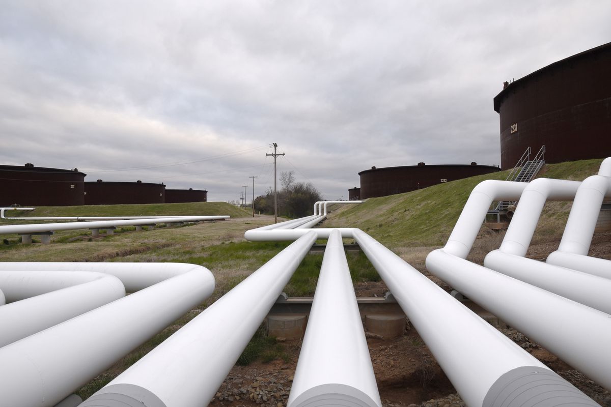 image Crude jumps on global energy crunch; US oil at 7-year high