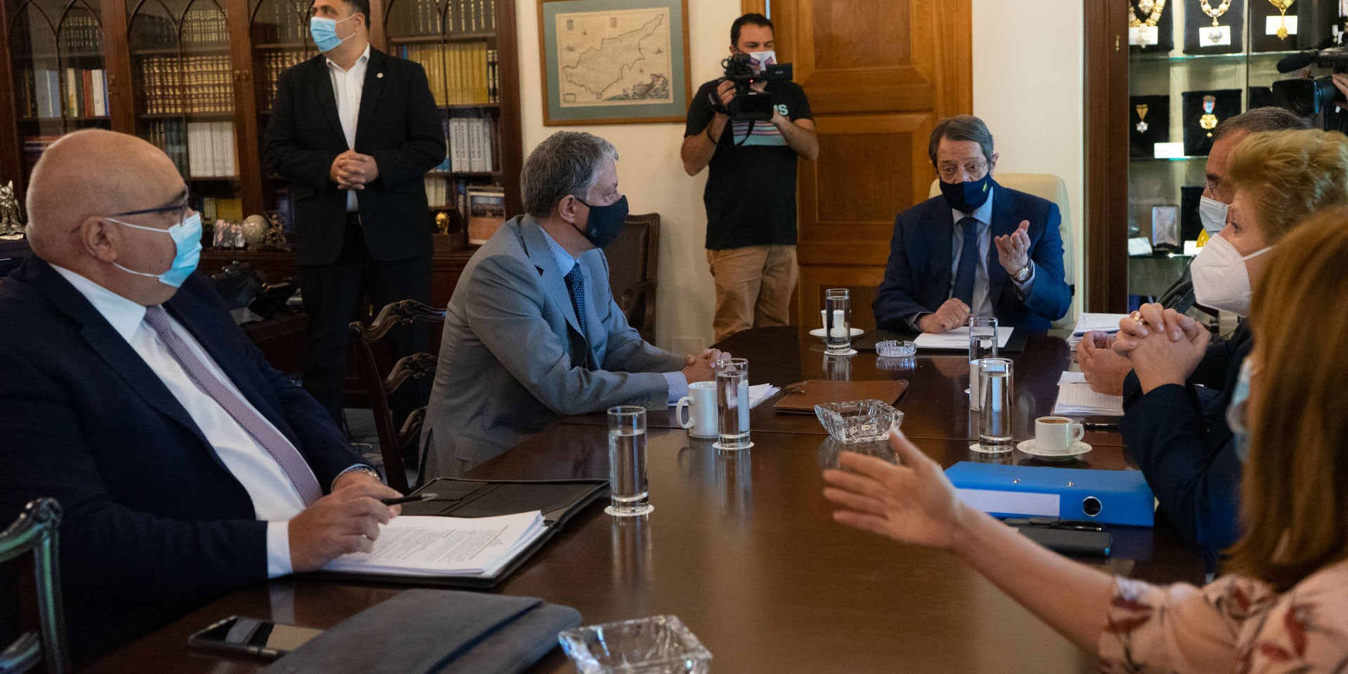 image President briefed on problems in state hospitals (Update 2)