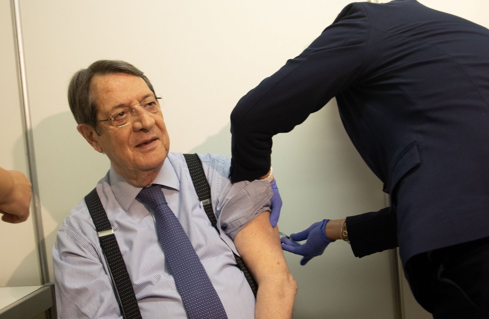 image Coronavirus: Anastasiades gets third jab (updated)