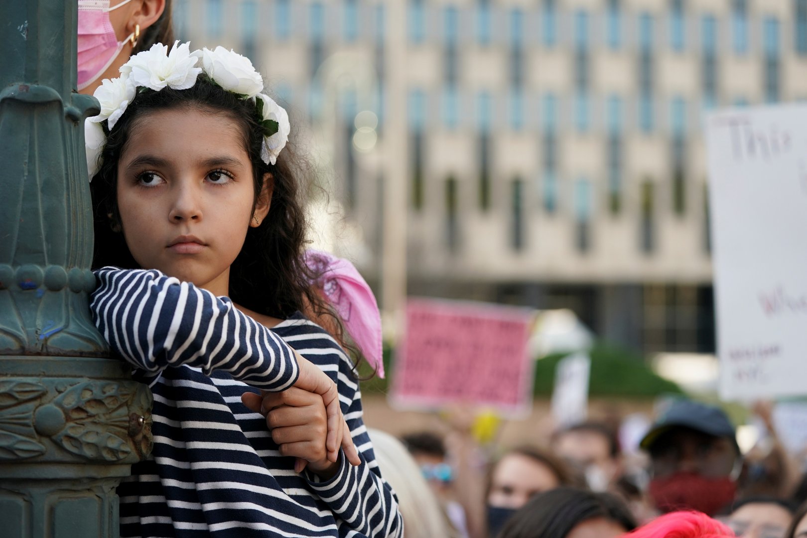 image Top US court justices weigh in on Texas near-total abortion ban