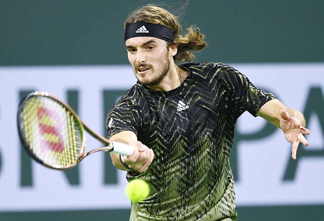 image Greek Tsitsipas retires in Paris with arm issue