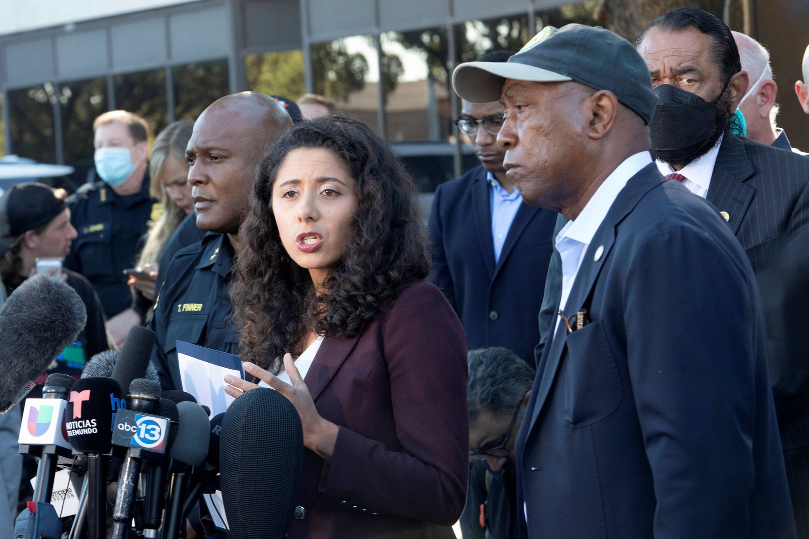 image Investigators pursue criminal probe into stampede that killed eight at Houston concert