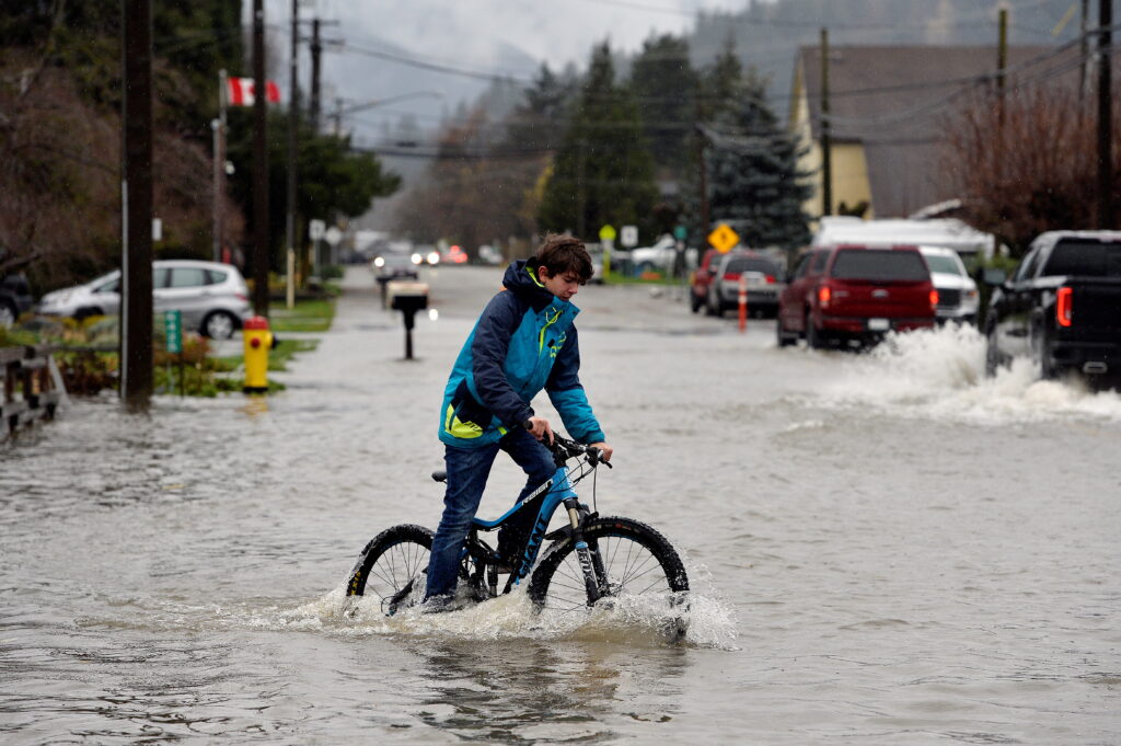 rainstorms lash the western canadian province of british columbia