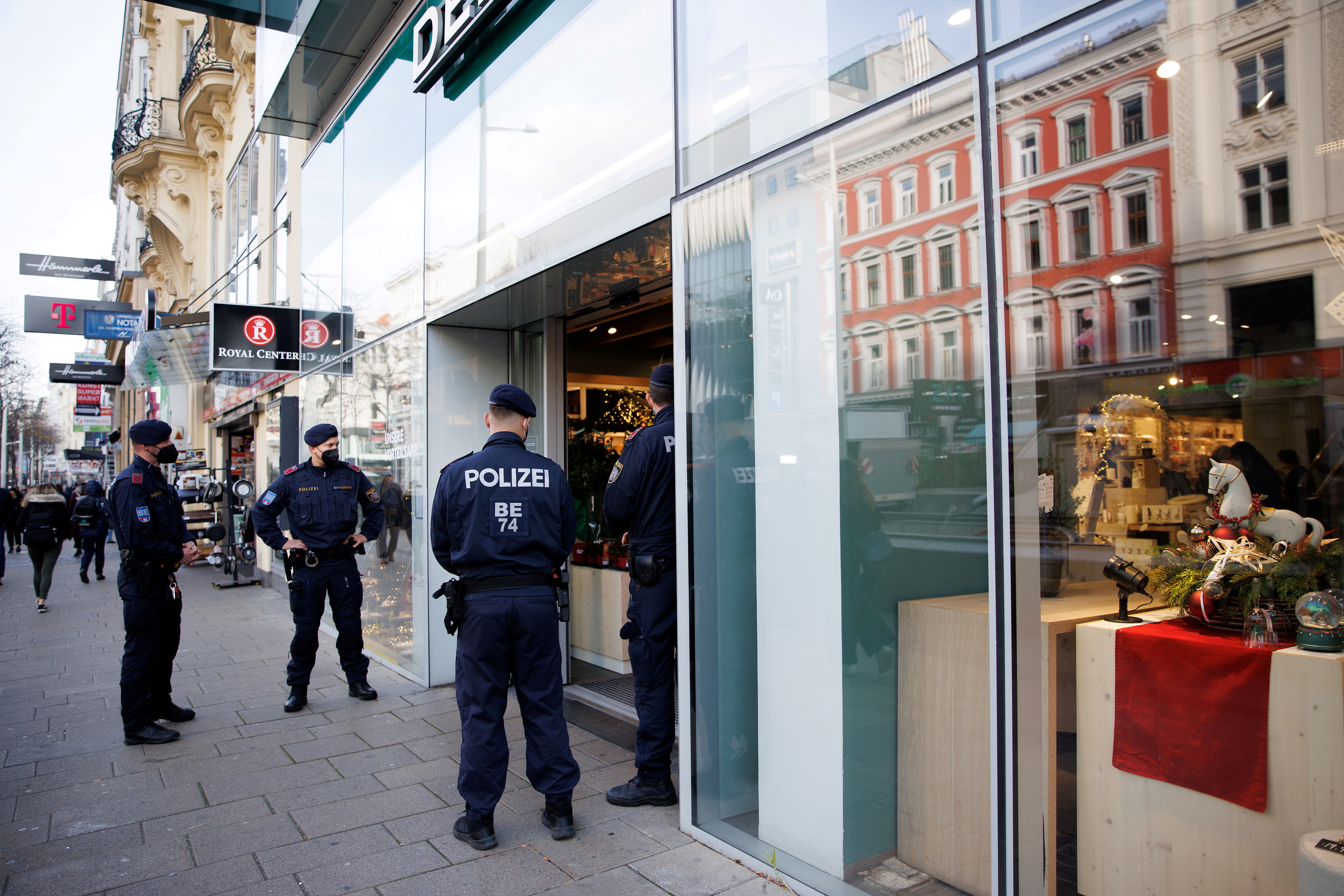 image Austria’s lockdown for the unvaccinated: what does human rights law say?