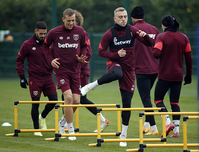 image Moyes: playing Rapid Vienna behind closed doors will be a challenge