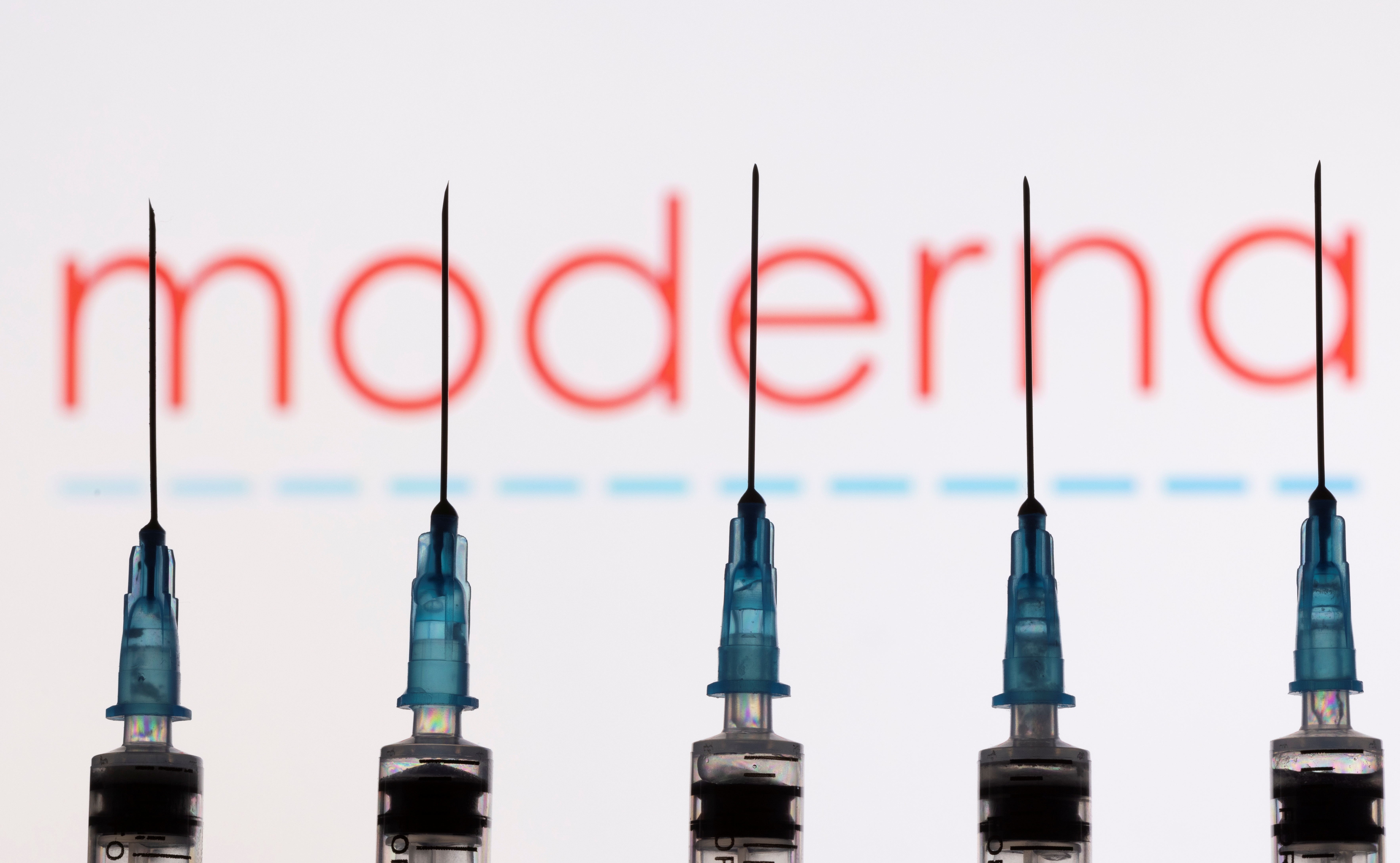 image Moderna CEO worried vaccines will be less effective against Omicron
