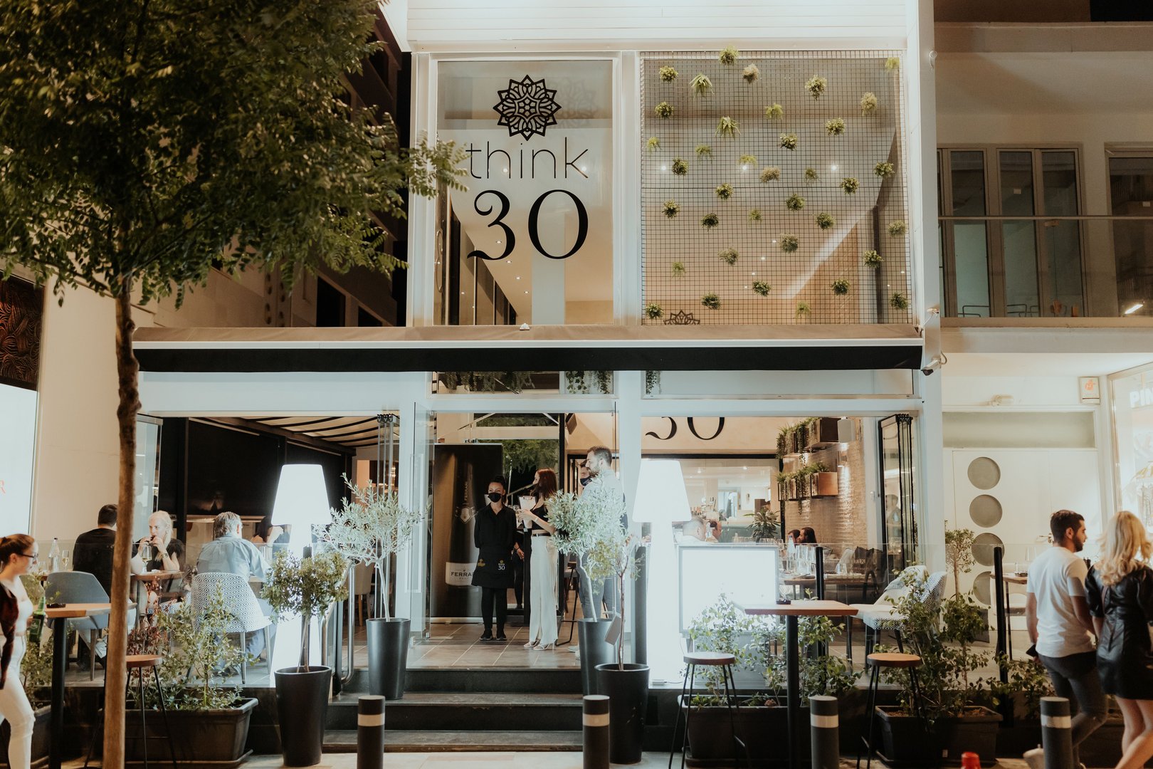 image Nicosia restaurant to accept crypto currencies