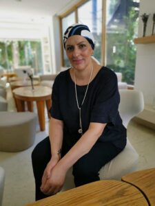feature2 georgia kombou during cancer treatment
