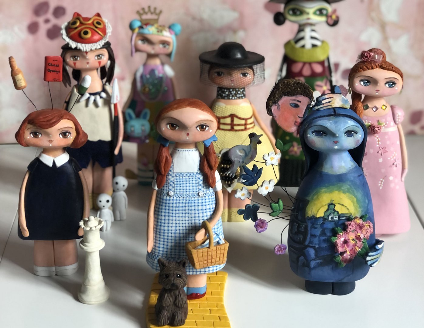 image The glamour of life in miniature