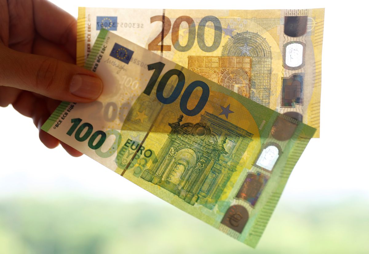 image Public officials pay up outstanding fines