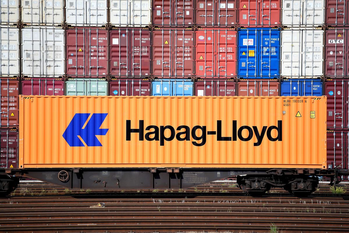 image EU launches €300bn supply chain programme