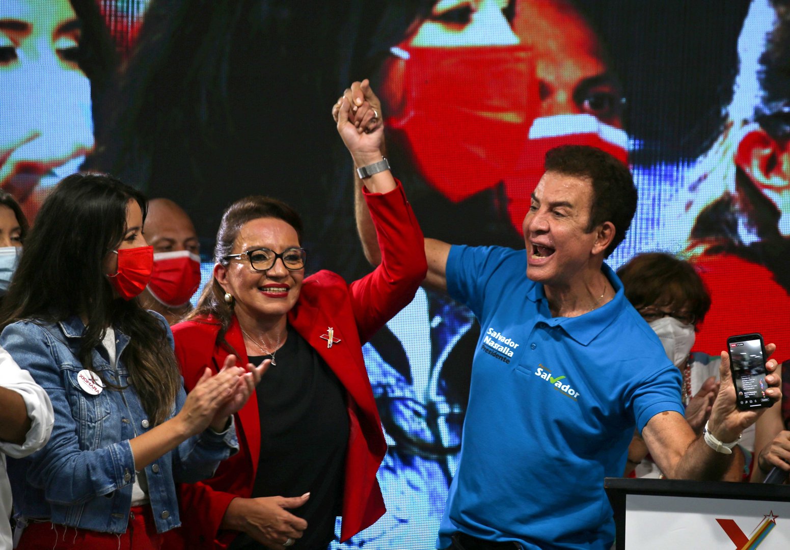 image Honduras set for first female president as leftist Castro heads for victory