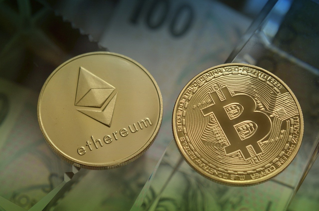 image Bitcoin vs. Ethereum – Which one is the better option for investment?