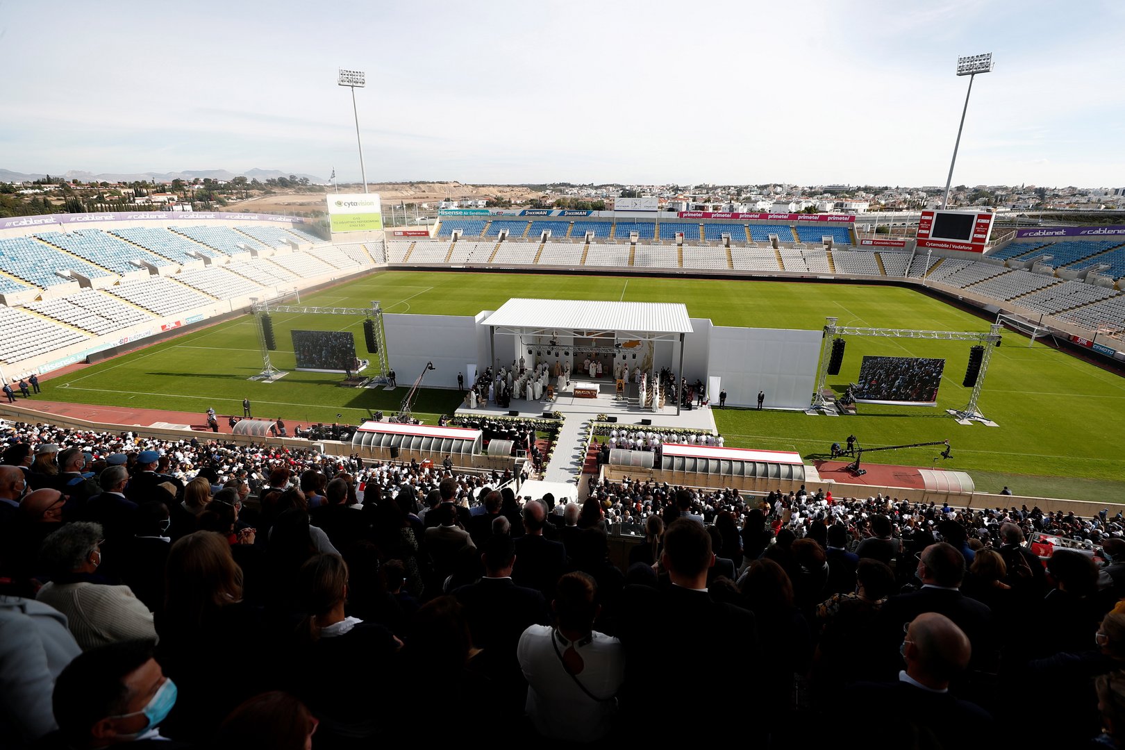 image Police arrest man with knife, say unrelated to Pope visit (Updated)