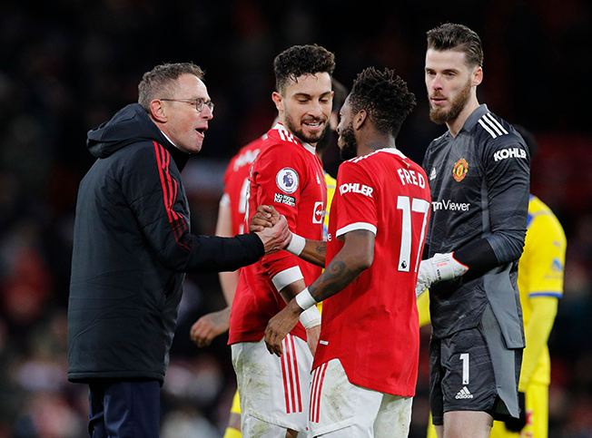 image Man United and Spurs continue revivals with wins