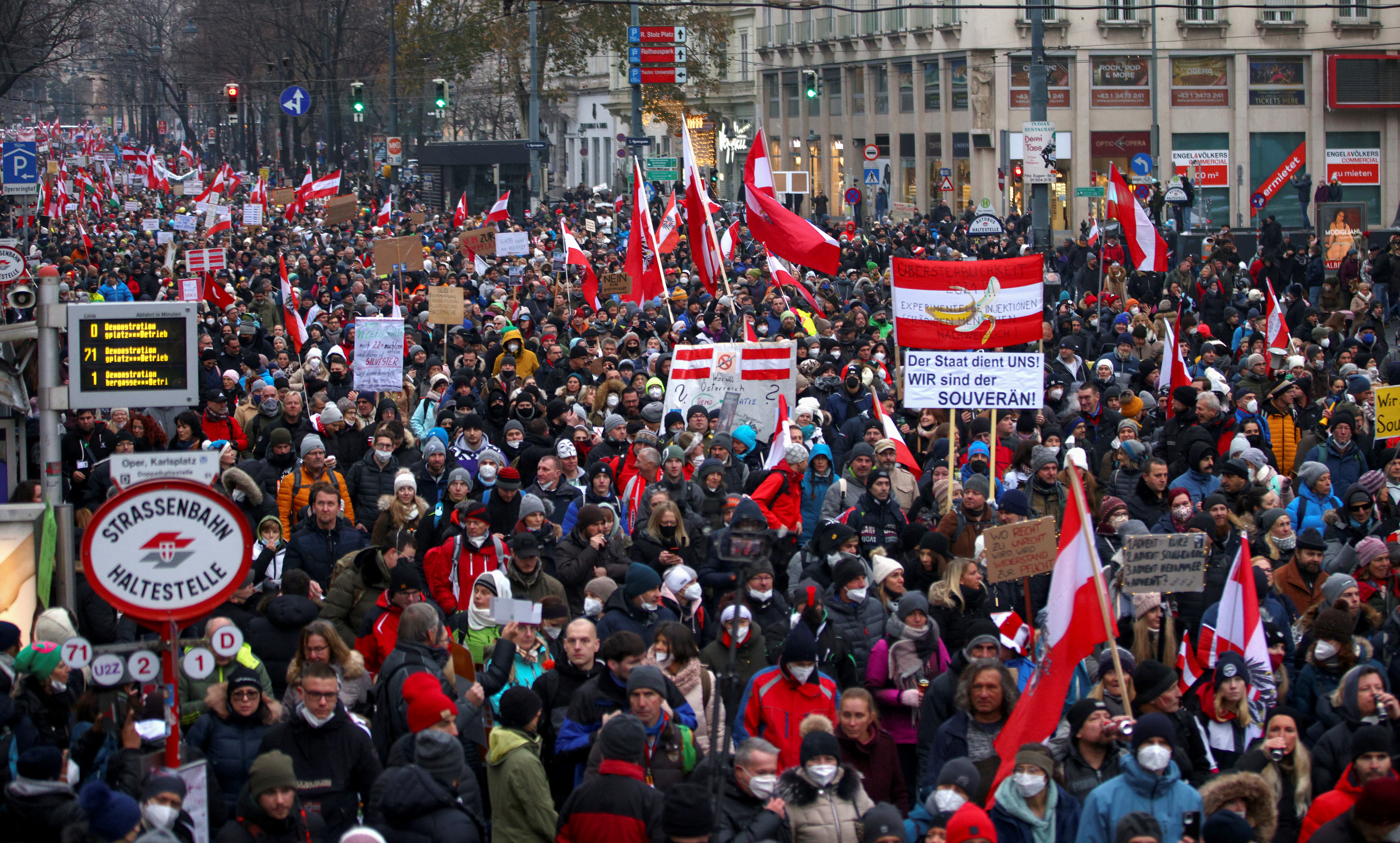 image Mass protest in Vienna against Austria&#8217;s controversial Covid restrictions