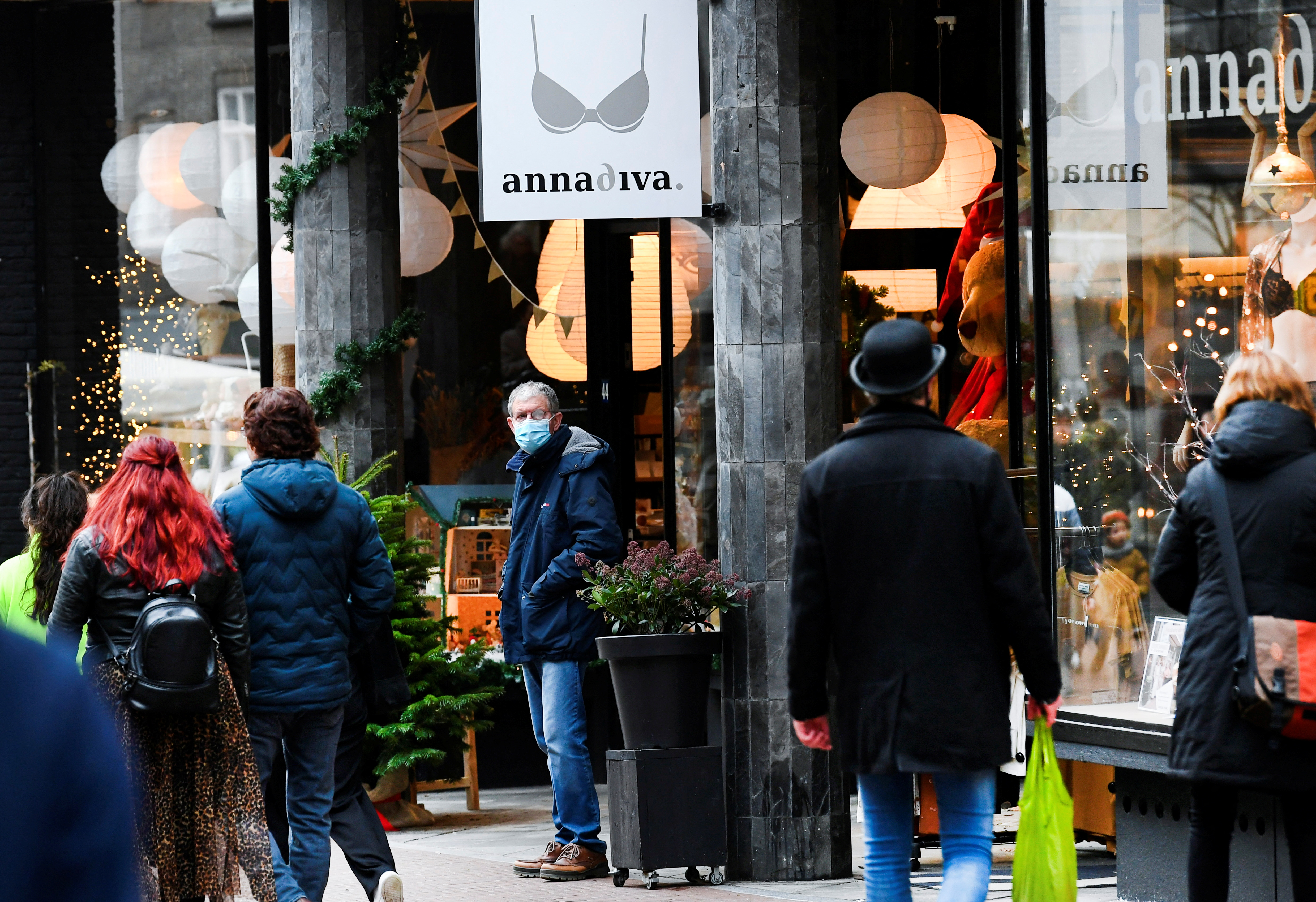 image Netherlands to go into strict Christmas lockdown