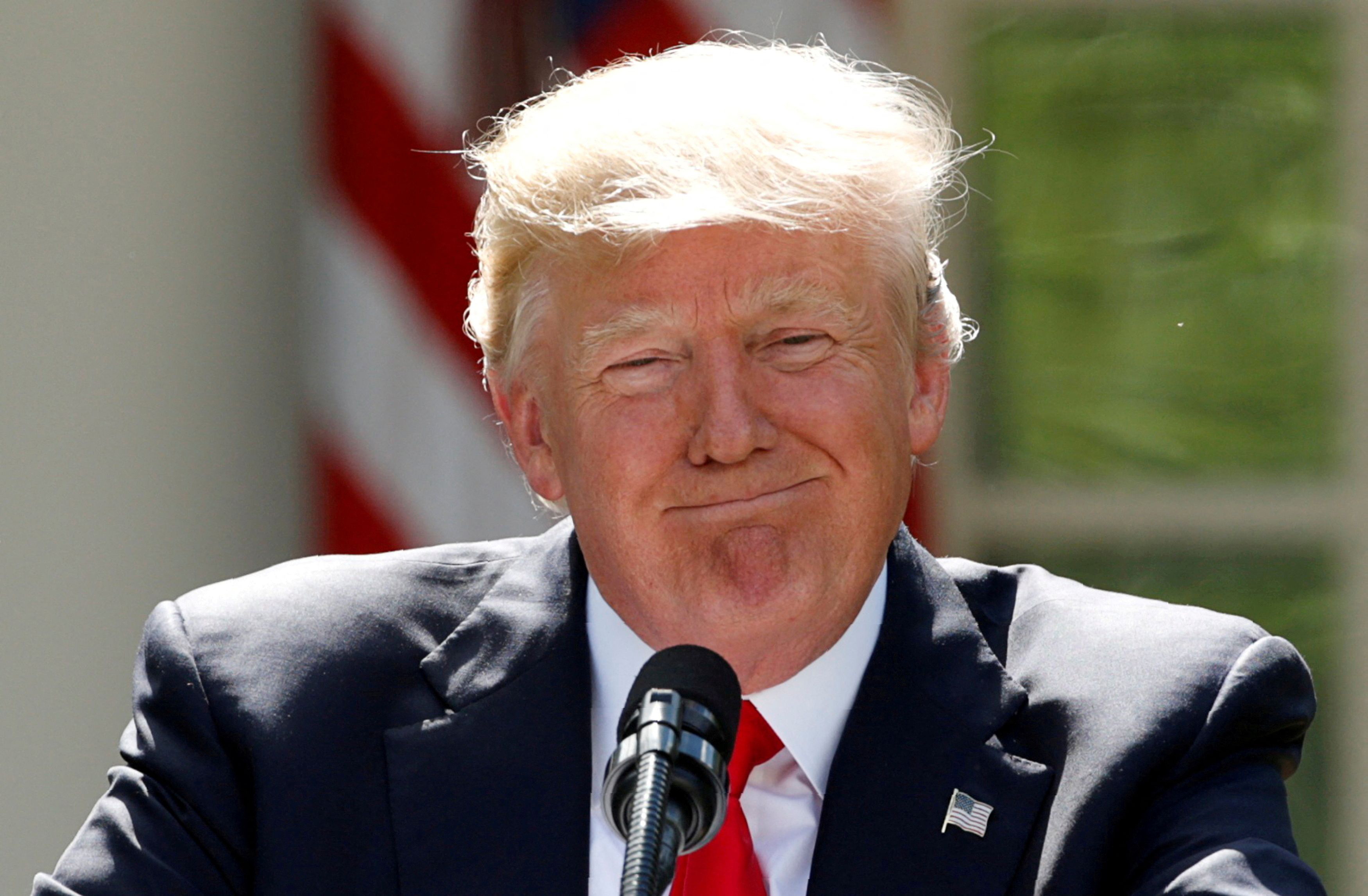 image Trump and Musk poke fun at one another