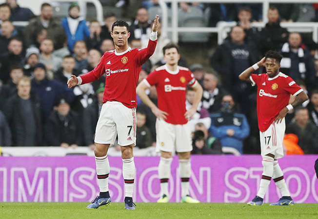 image Neville blasts Man Utd &#8216;whingebags&#8217;