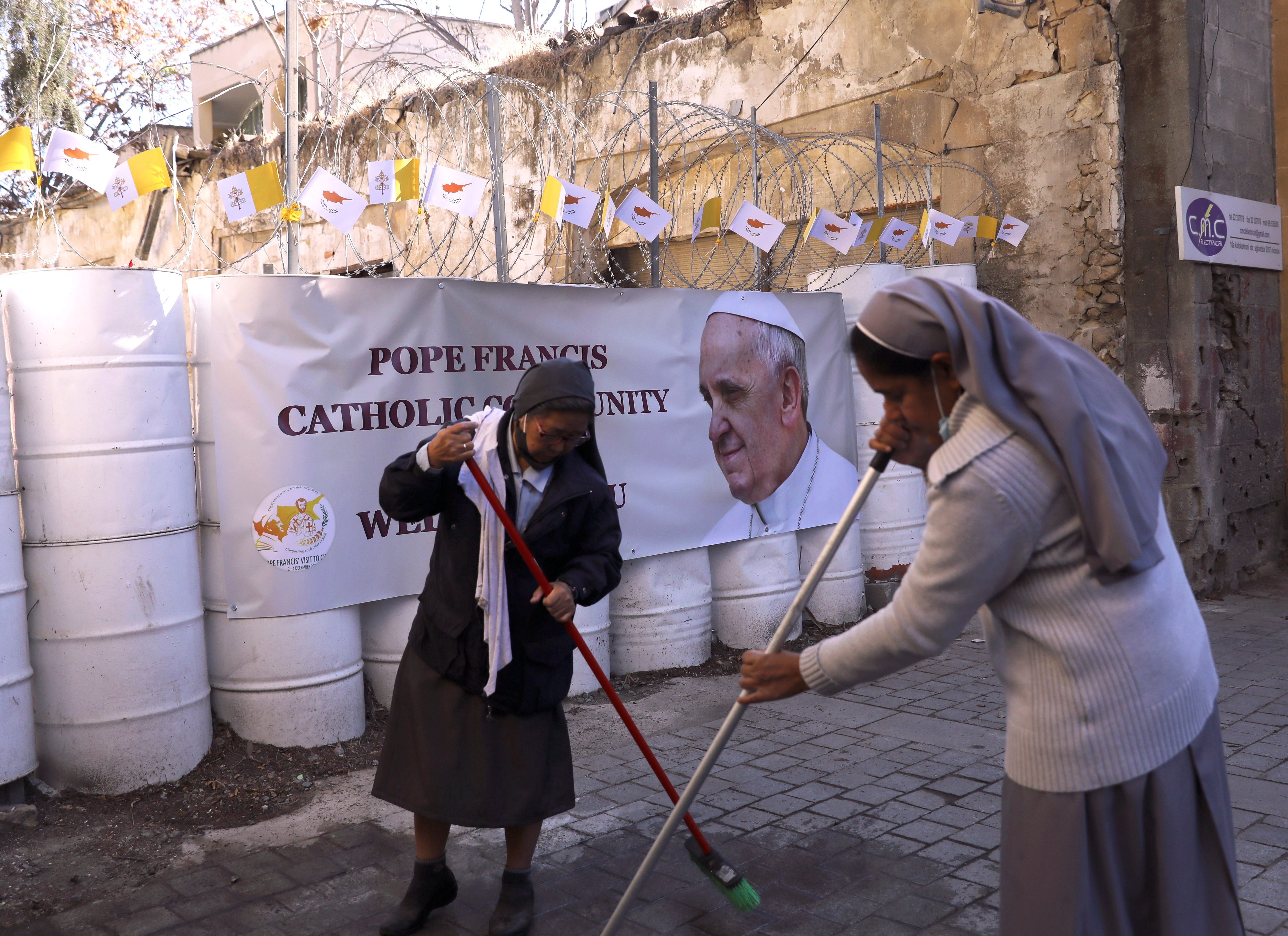 pope francis visits cyprus