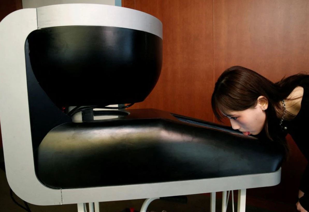 image Japan professor creates &#8216;tele-taste&#8217; TV screen