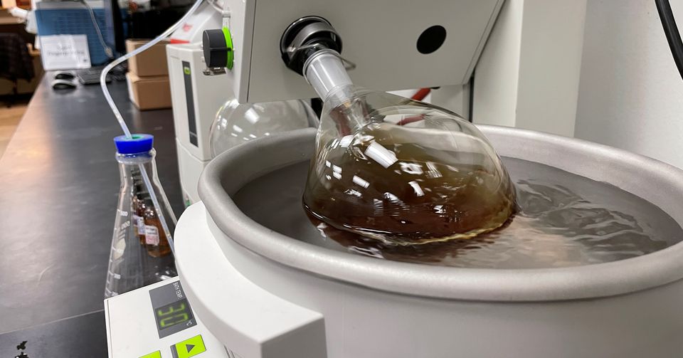 image With lab help, whiskey distillers skip oak barrel-aging. But how does it taste?