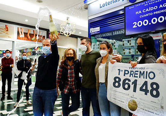 image Spain&#8217;s &#8216;Fat One&#8217; Christmas lottery leaves winners elated, sellers frustrated