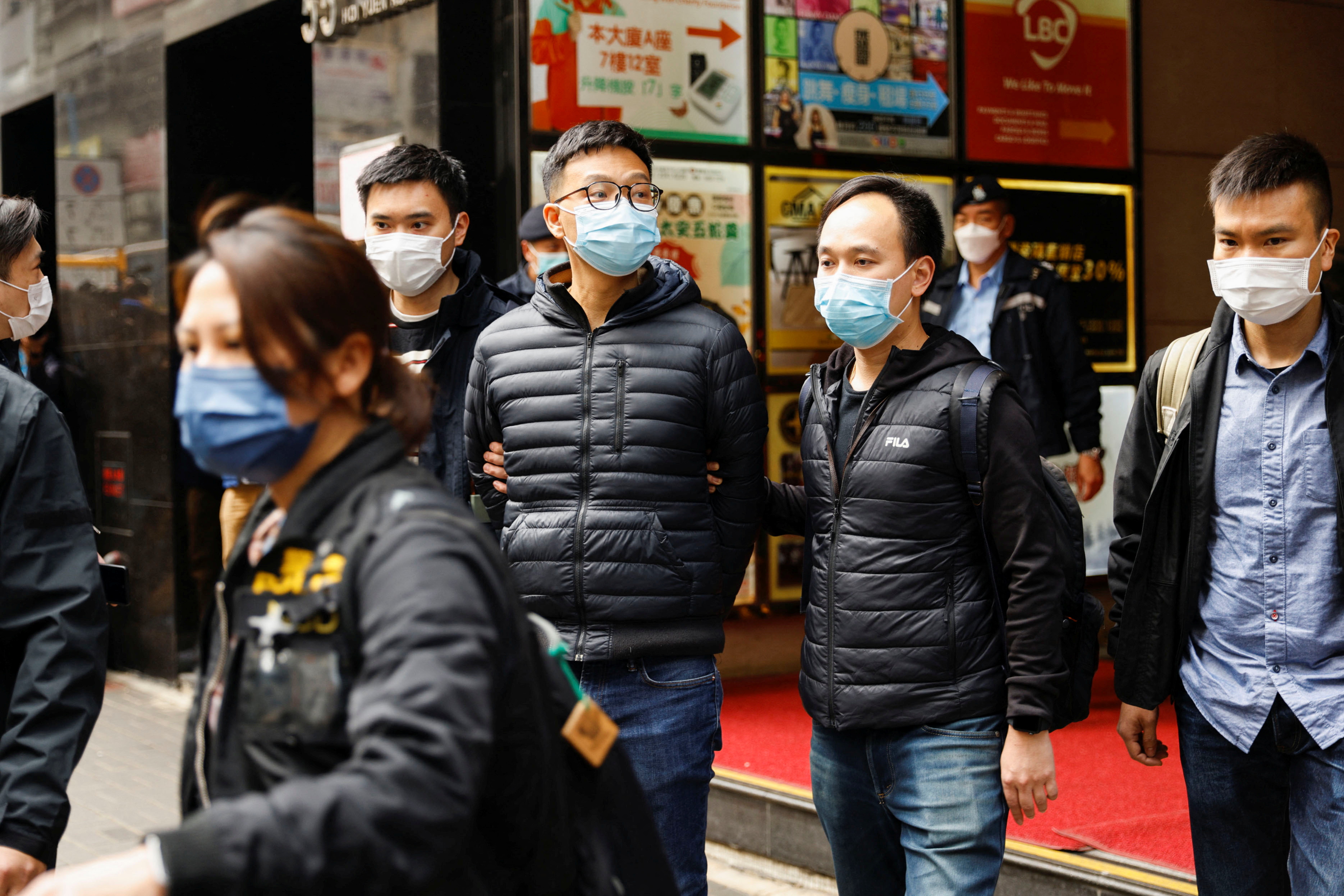 image Hong Kong police raid pro-democracy Stand News outlet, arrest six
