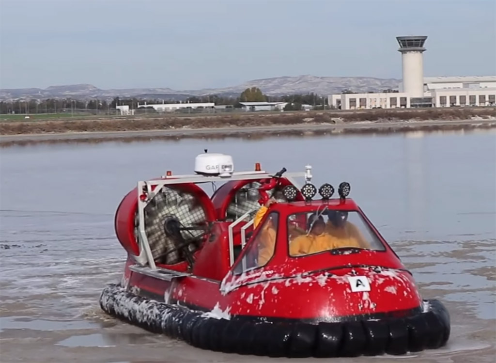 image Salt lake cleaned up as new Hovercraft trialled on it