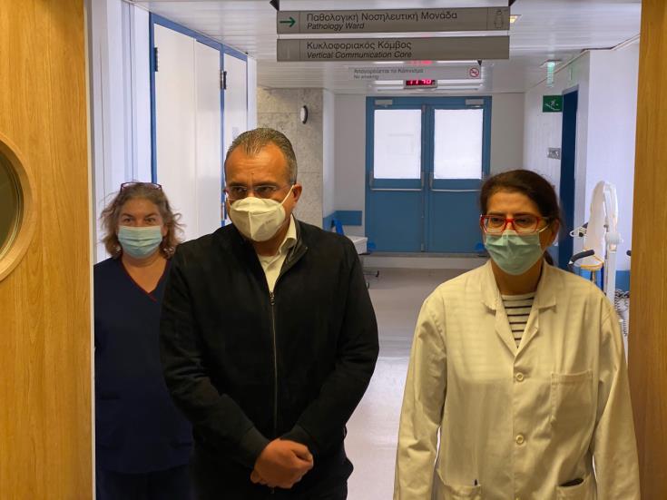 image Coronavirus: No Omicron cases hospitalised so far, minister says