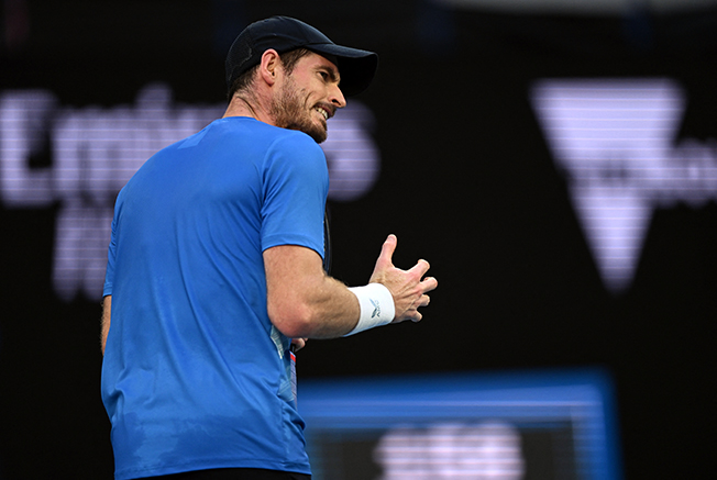 image Murray mauled by Daniel in Melbourne second round
