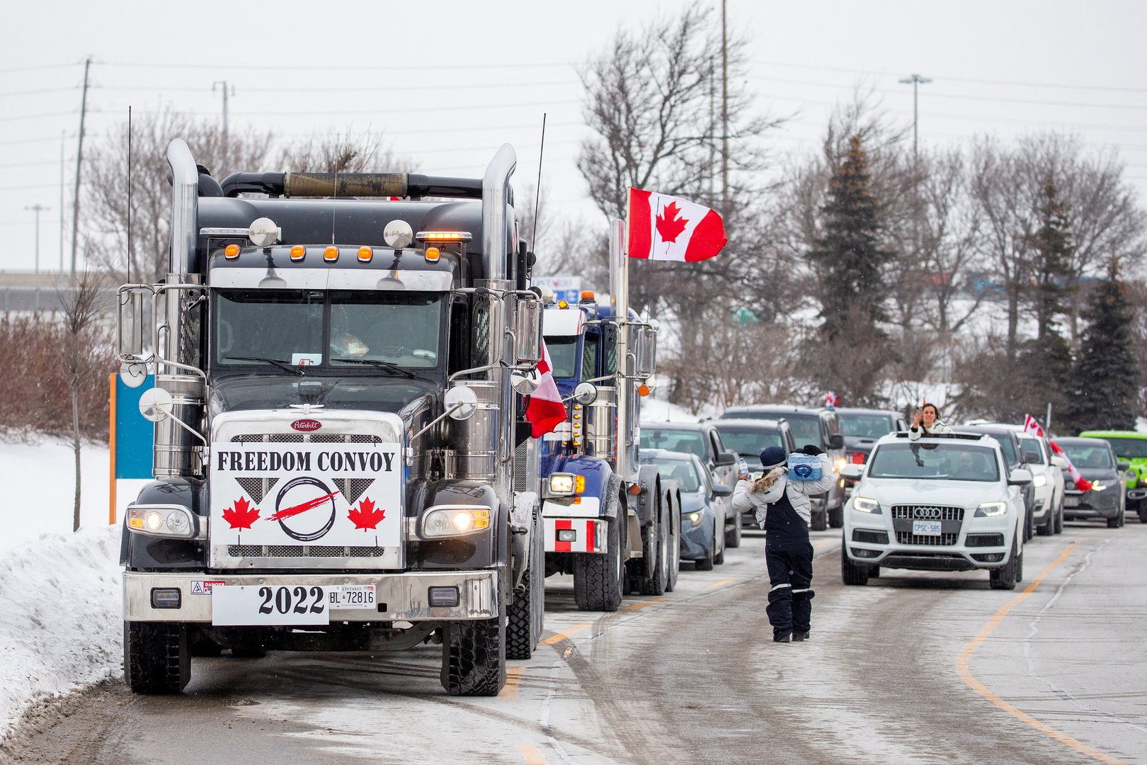 image Thousands stage peaceful protest in Ottawa against Canada&#8217;s vaccine mandates