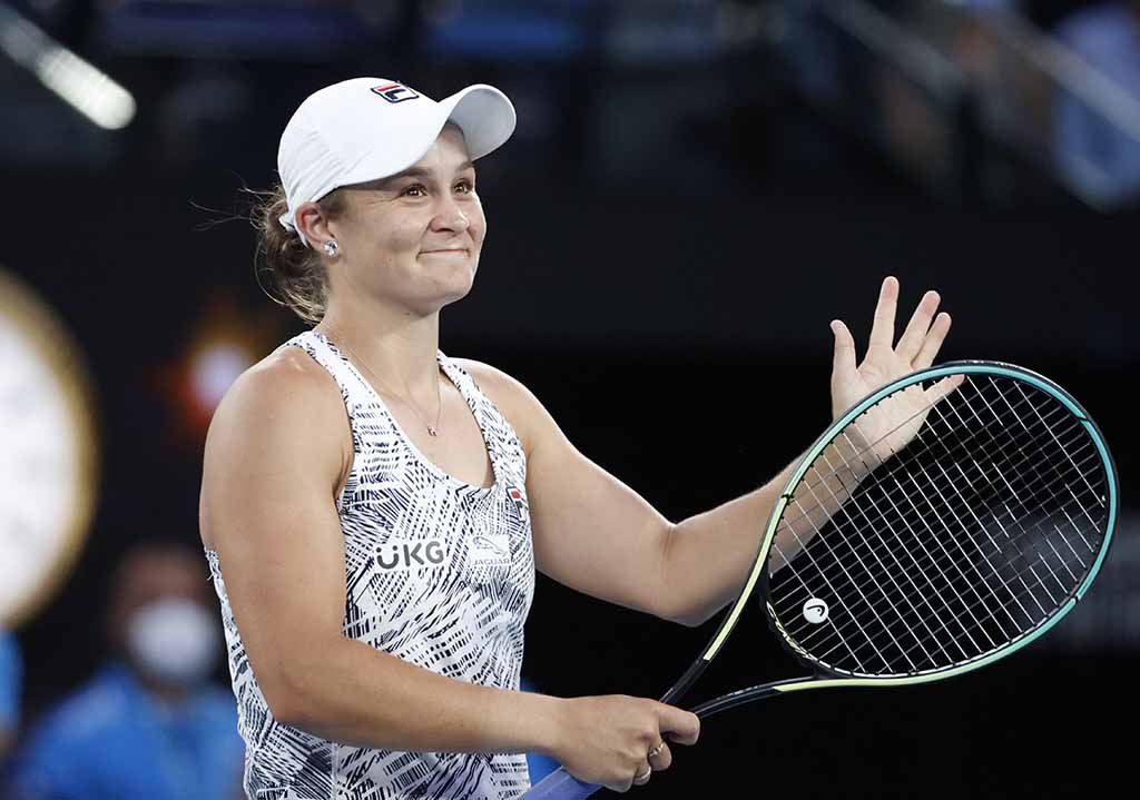 image Barty fends off Anisimova to reach Australian Open quarter-finals