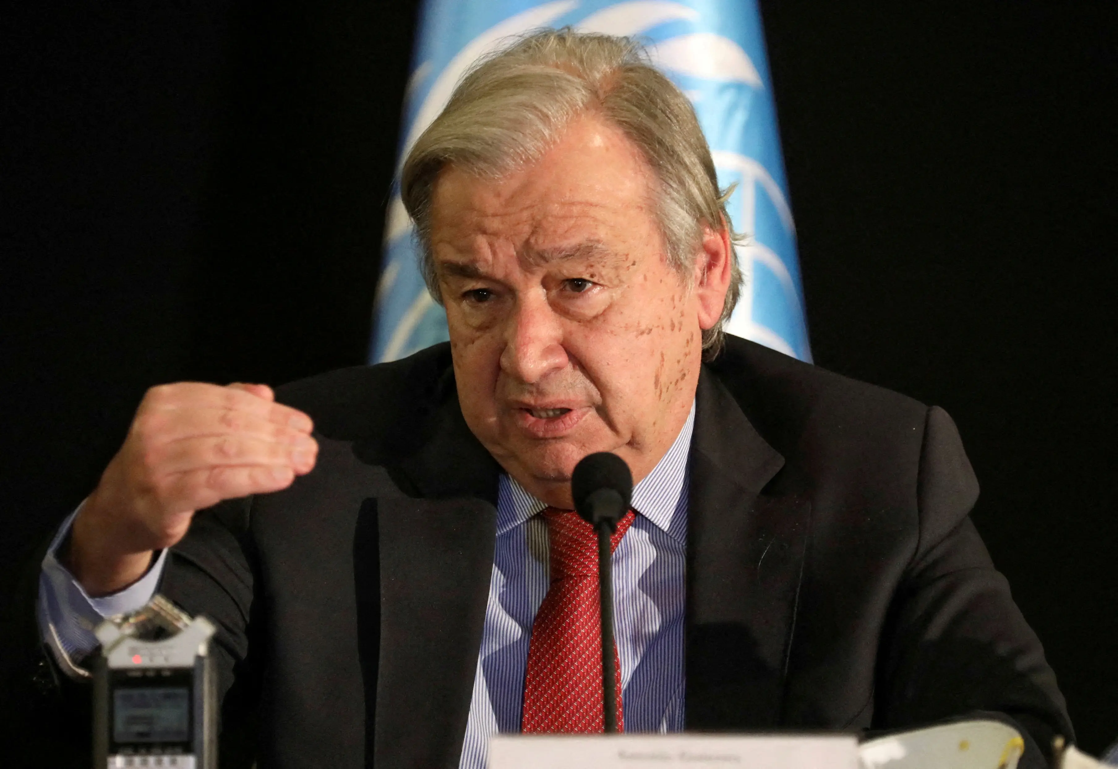 cover The illusion of the unitary state and the inevitability of federation in Cyprus