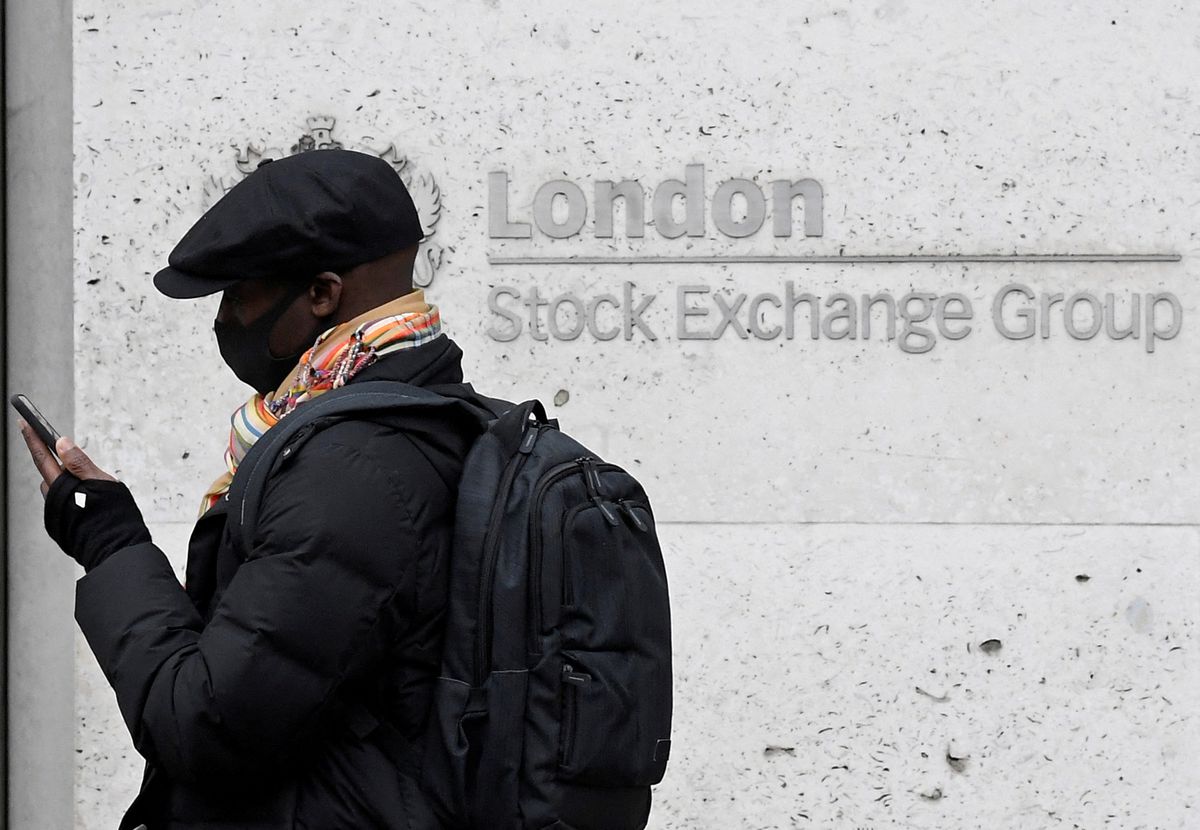 image FTSE 100 posts biggest annual gains in five years