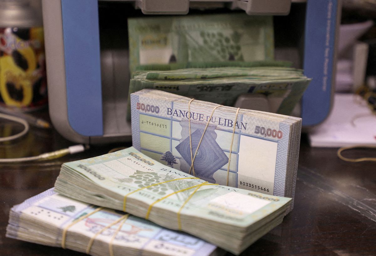 image Lebanon plans to adopt &#8216;realistic exchange rate&#8217; in 2022 budget