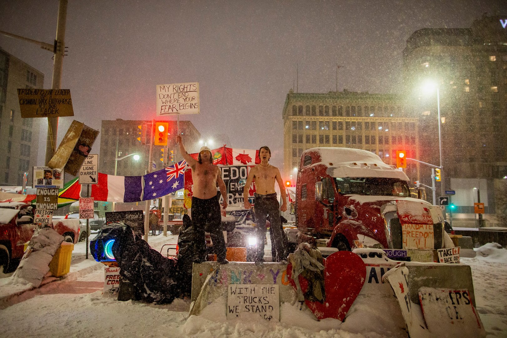 image Canada police set to end siege of capital by protesters fighting COVID measures