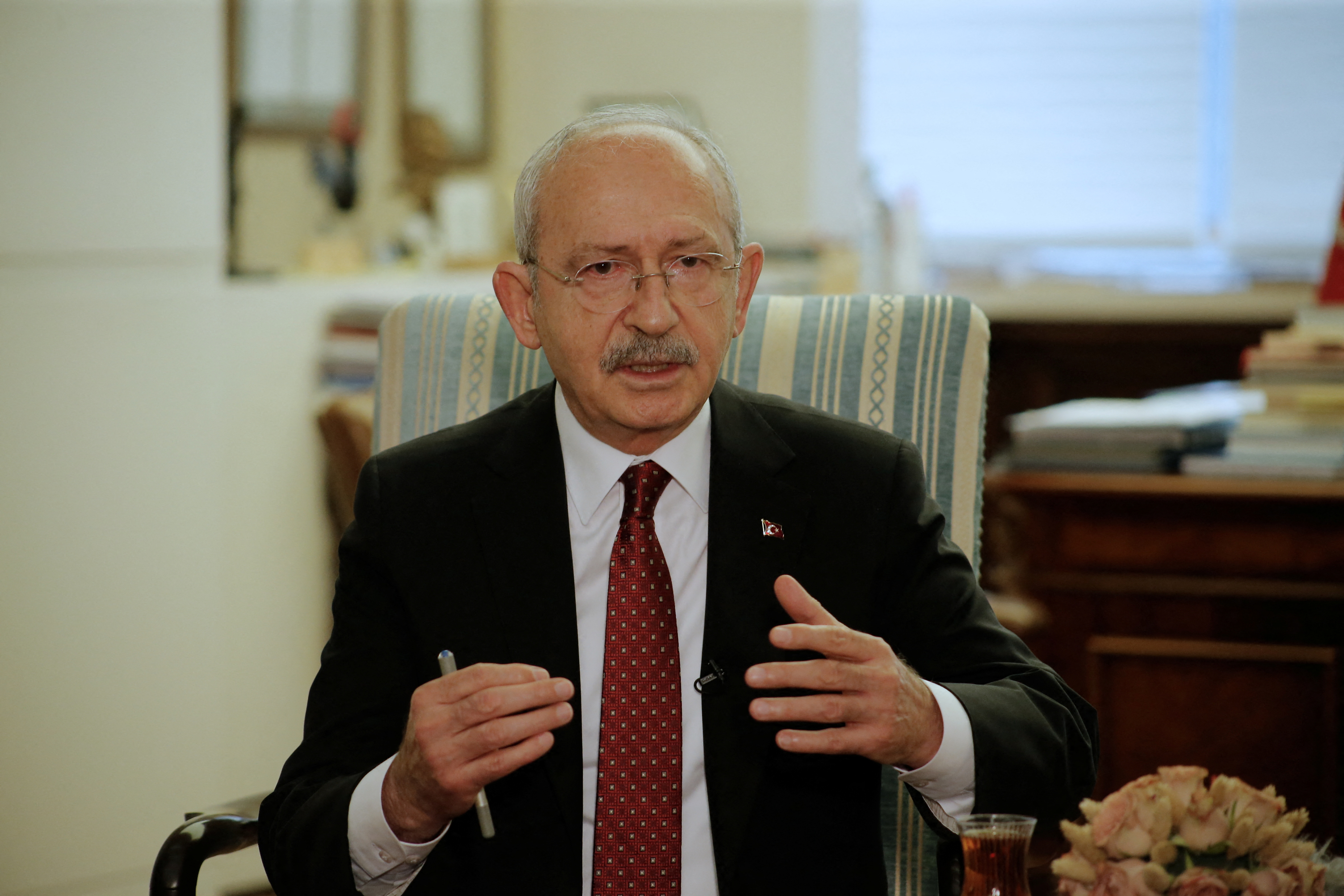image Turkey&#8217;s opposition leader looks to emerge from Erdogan&#8217;s shadow
