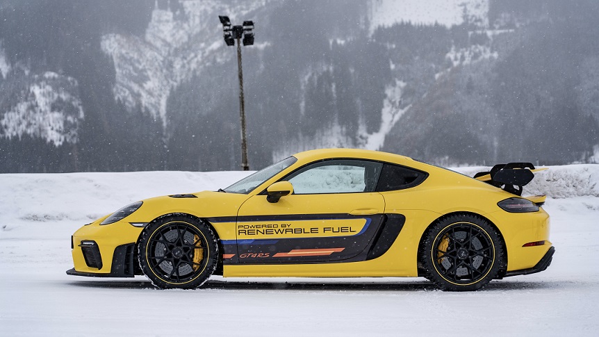 image Powered by synthetic fuels, Porsche GT4 RS wows at GP Ice Race