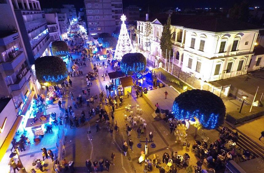 image Roof of building collapses on Limassol’s Anexartisias (Updated)