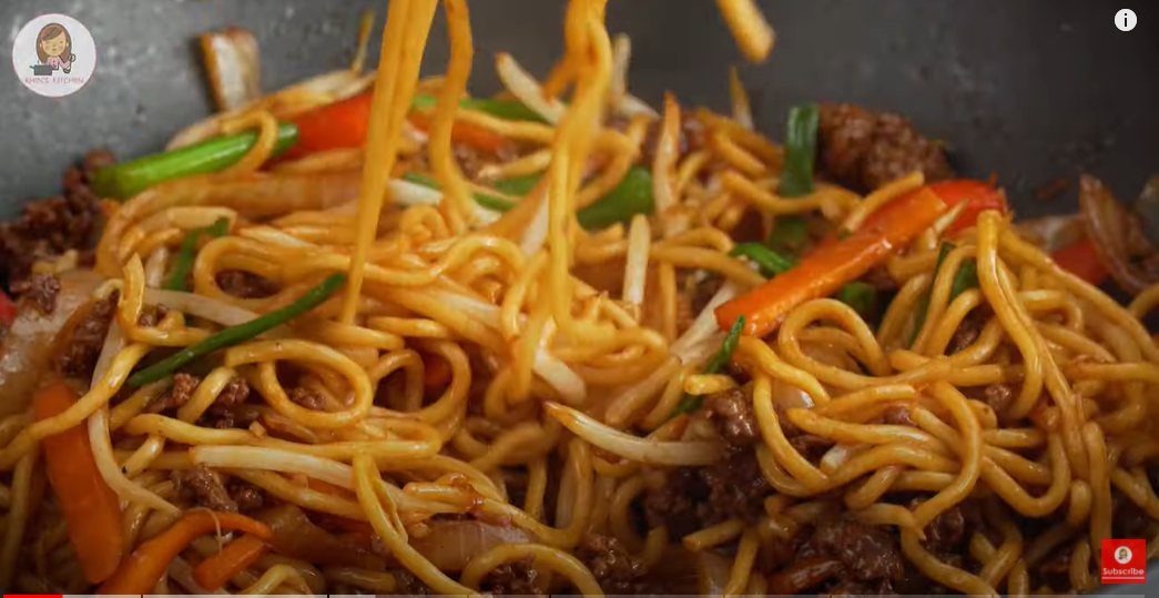 image Asian step-by-step home cooking recipes: Beef Chow Mein