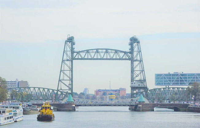 image Historic Dutch bridge to make way for superyacht built for Bezos