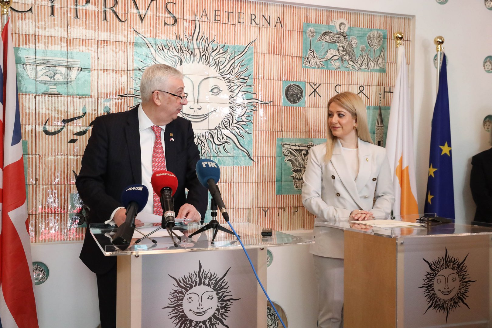 image Sir Lindsay praises long history of friendship between Cyprus and UK