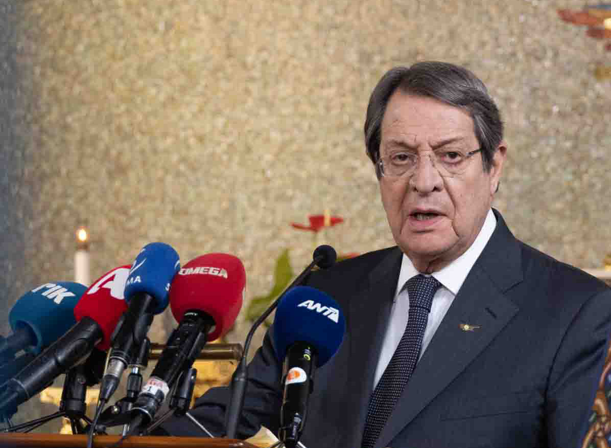 image Anastasiades, Kasoulides condemn invasion, president attending EU summit (Update 4)