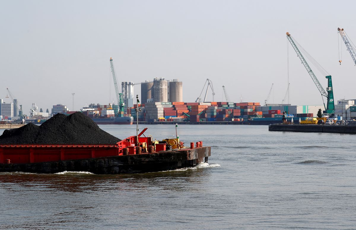 image Oil shipments in European oil hub delayed after cyber attacks