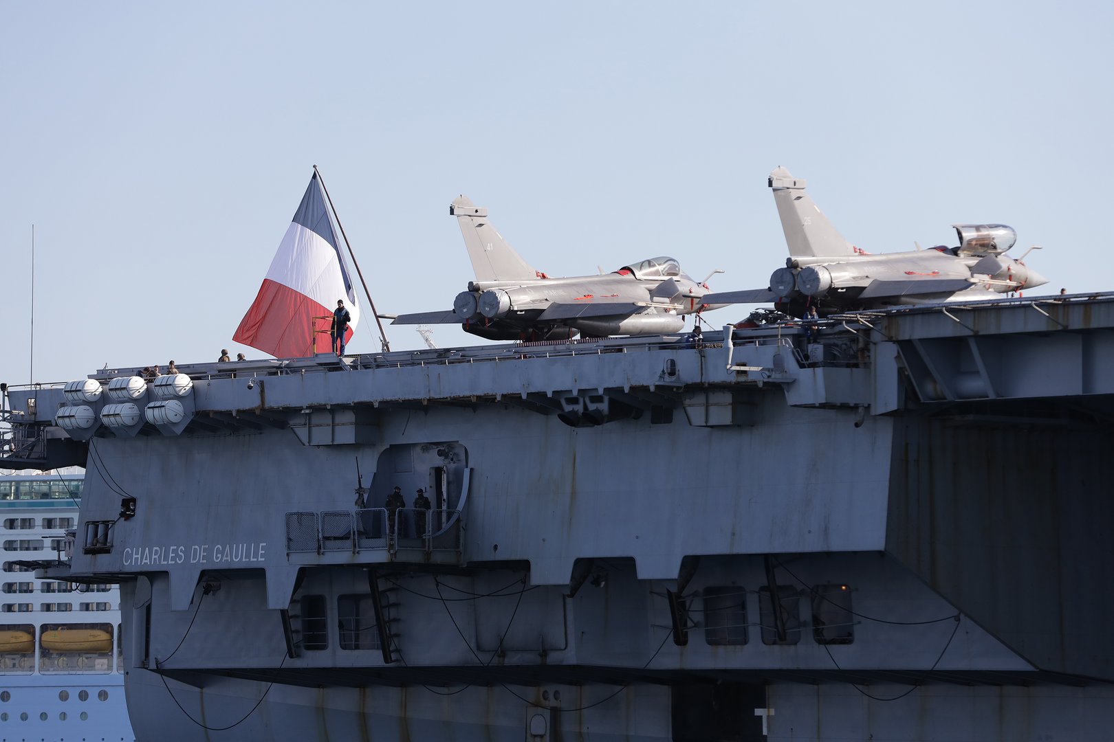 ΕΠΙΣΚΕΨΗ ΓΑΛΛΙΚΟΥ ΑΕΡΟΠΛΑΝΟΦΟΡΟΥ fs charles de gaulle (r91) ΣΤΟ ΛΙΜΑΝΙ ΛΕΜΕΣΟΥ